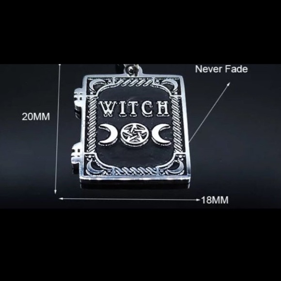 Triple Moon Witch Crescent moons Spell Book Pentagram Silver Necklace Jewelry - Picture 8 of 8